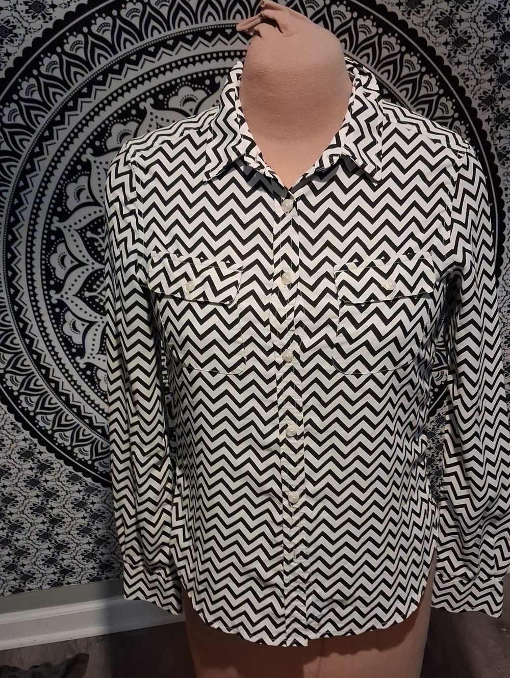 American Eagle Outfitters Black and White Chevron Button-Down Shirt